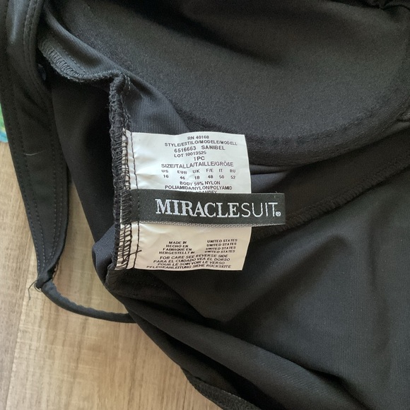 Miracle Must Haves Sanibel One Piece Swimsuit Black Size 16 - Picture 3 of 5